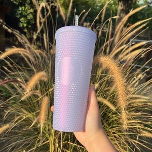 ⭐️ Starbucks Icy White Holiday 2021 Studded Venti Iced Cup ⭐️